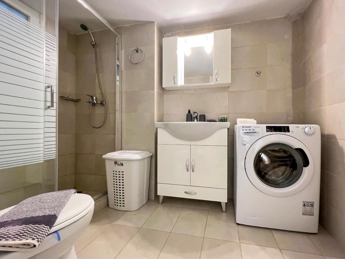 Chiou Spacious 90Sqm Apt In Athen Eksteriør bilde
